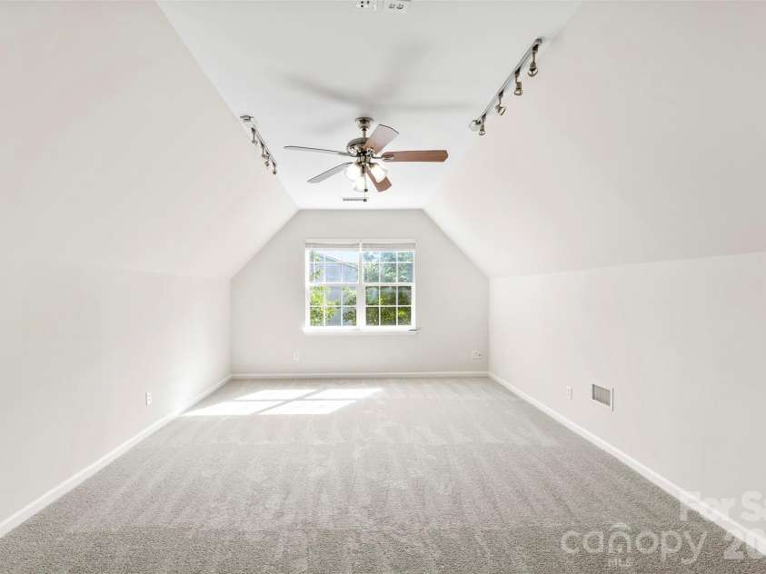 6237 Breckfield Court, Charlotte, NC 28278.  MLS# CAR4382615, YatesRealty ID 23028. 