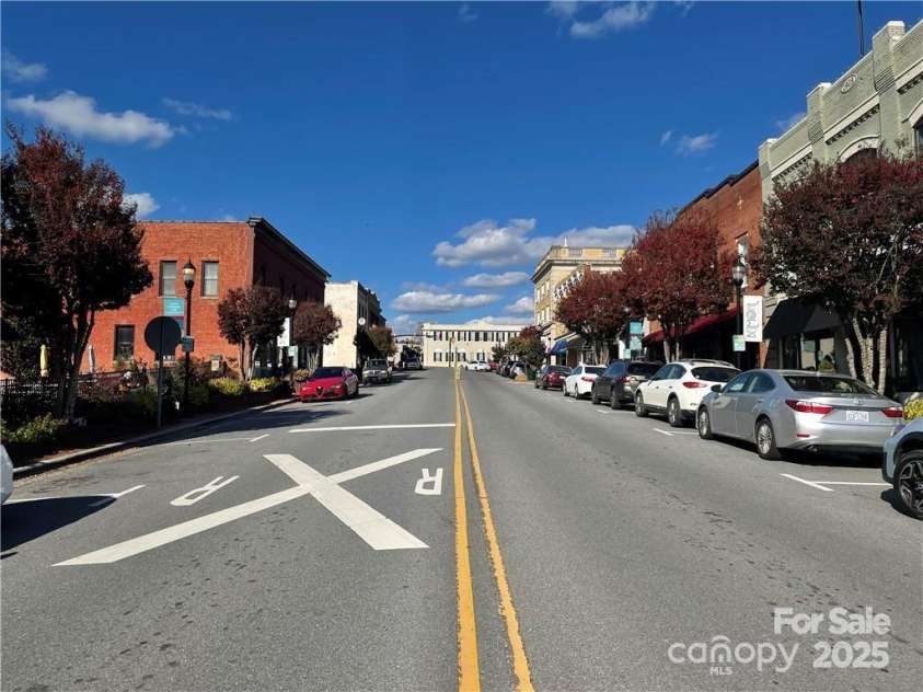 250 Nixon Road, Belmont, NC 28012.  MLS# CAR4275204, YatesRealty ID 23029. 