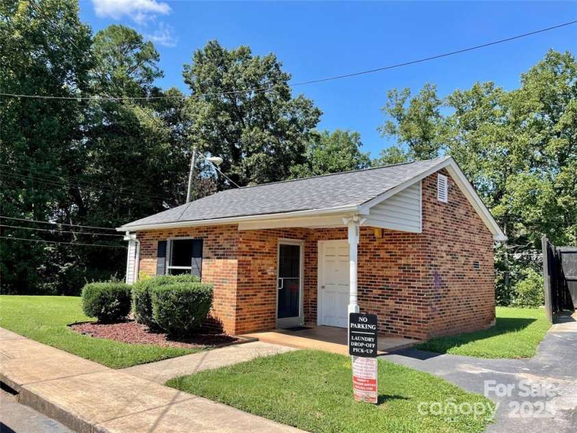 250 Nixon Road, Belmont, NC 28012.  MLS# CAR4275204, YatesRealty ID 23029. 