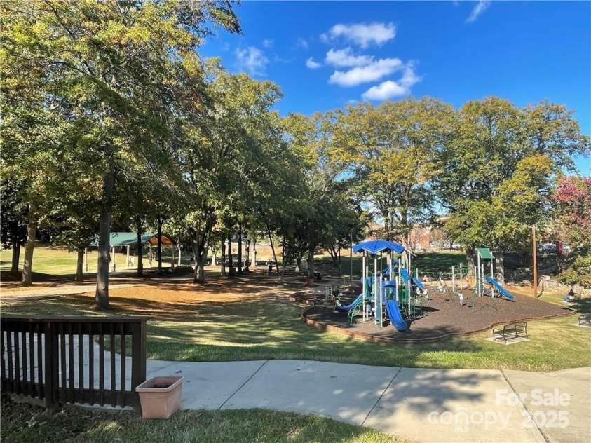 250 Nixon Road, Belmont, NC 28012.  MLS# CAR4275204, YatesRealty ID 23029. 