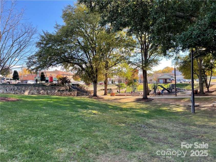 250 Nixon Road, Belmont, NC 28012.  MLS# CAR4275204, YatesRealty ID 23029. 