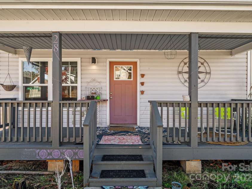 28 Yarrow Meadow Road, Weaverville, NC 28787.  MLS# CAR4319365, YatesRealty ID 2303. 