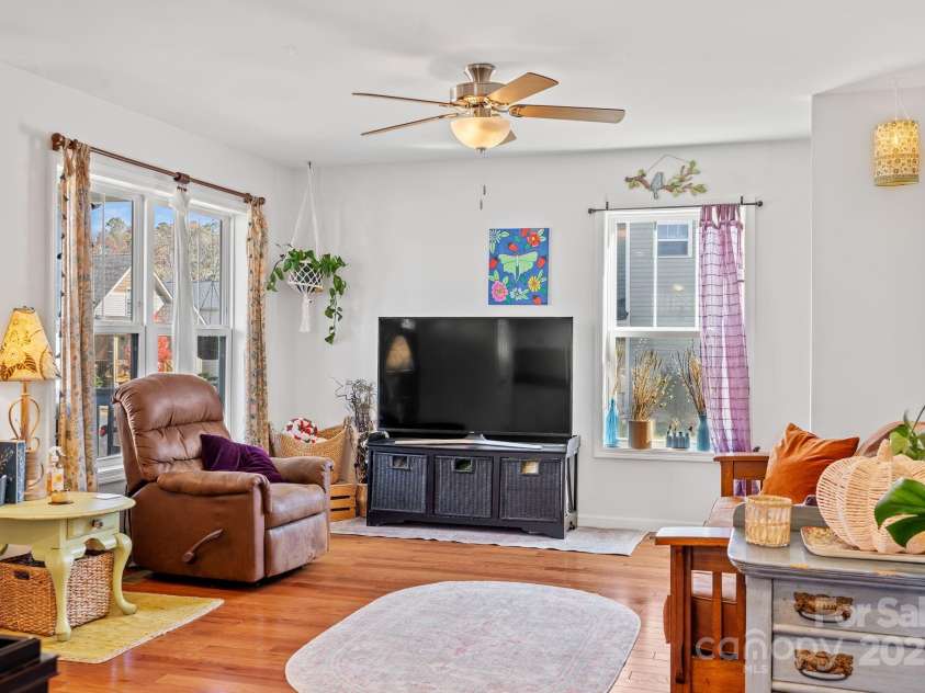 28 Yarrow Meadow Road, Weaverville, NC 28787.  MLS# CAR4319365, YatesRealty ID 2303. 