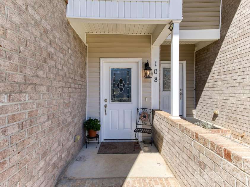 108 Sherman Oaks Street, Mooresville, NC 28115.  MLS# CAR4239199, YatesRealty ID 23030. 