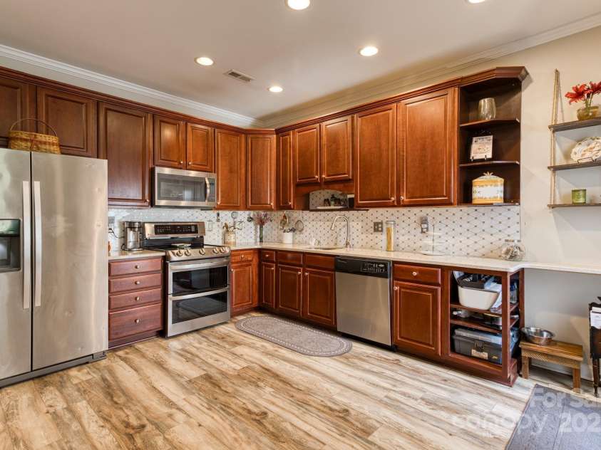 108 Sherman Oaks Street, Mooresville, NC 28115.  MLS# CAR4239199, YatesRealty ID 23030. 
