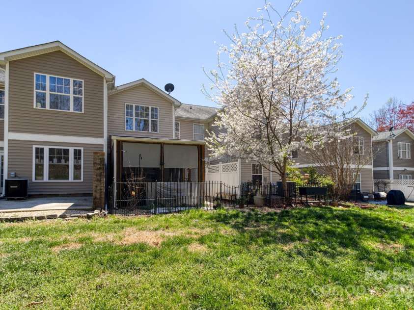 108 Sherman Oaks Street, Mooresville, NC 28115.  MLS# CAR4239199, YatesRealty ID 23030. 