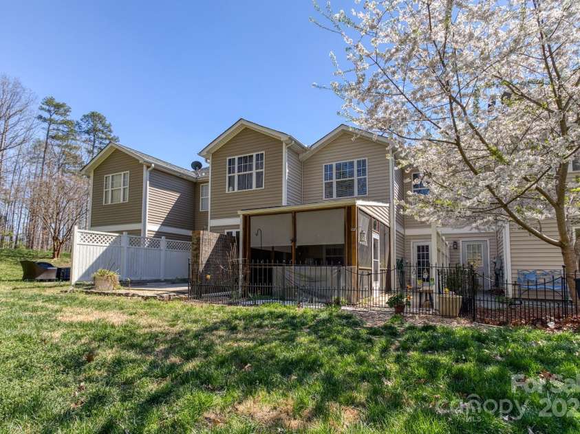 108 Sherman Oaks Street, Mooresville, NC 28115.  MLS# CAR4239199, YatesRealty ID 23030. 