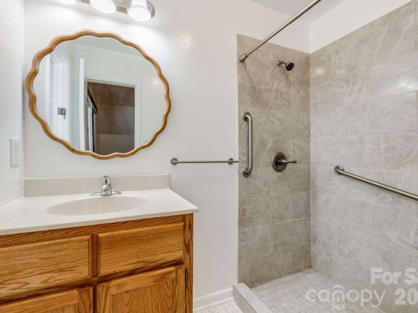 45 Echo Hills Drive, Fairview, NC 28730.  MLS# CAR4381421, YatesRealty ID 23030. 