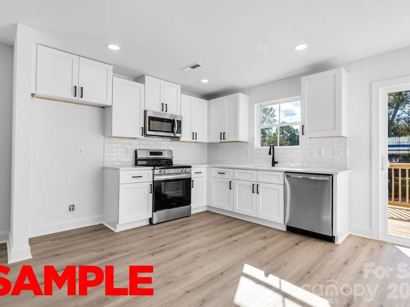 2312 Sunset Avenue, Gastonia, NC 28052.  MLS# CAR4382978, YatesRealty ID 23031. 