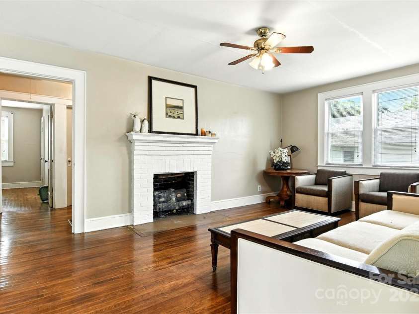 450 1st Street, Hickory, NC 28602.  MLS# CAR4275535, YatesRealty ID 23031. 