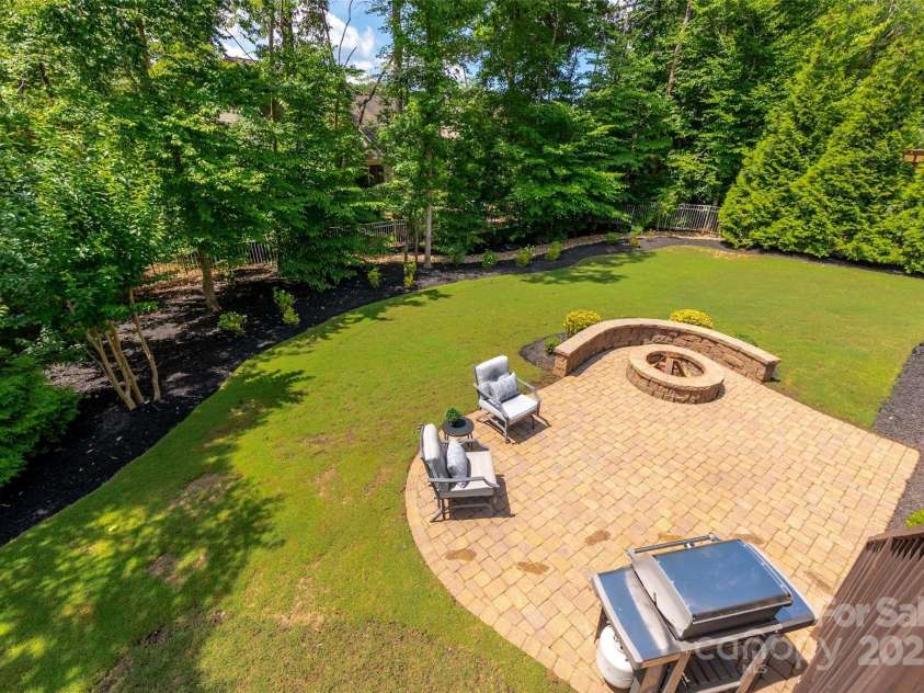 1805 Trading Path Lane, Waxhaw, NC 28173.  MLS# CAR4273259, YatesRealty ID 23032. Beautiful trees keeps the rear yard private