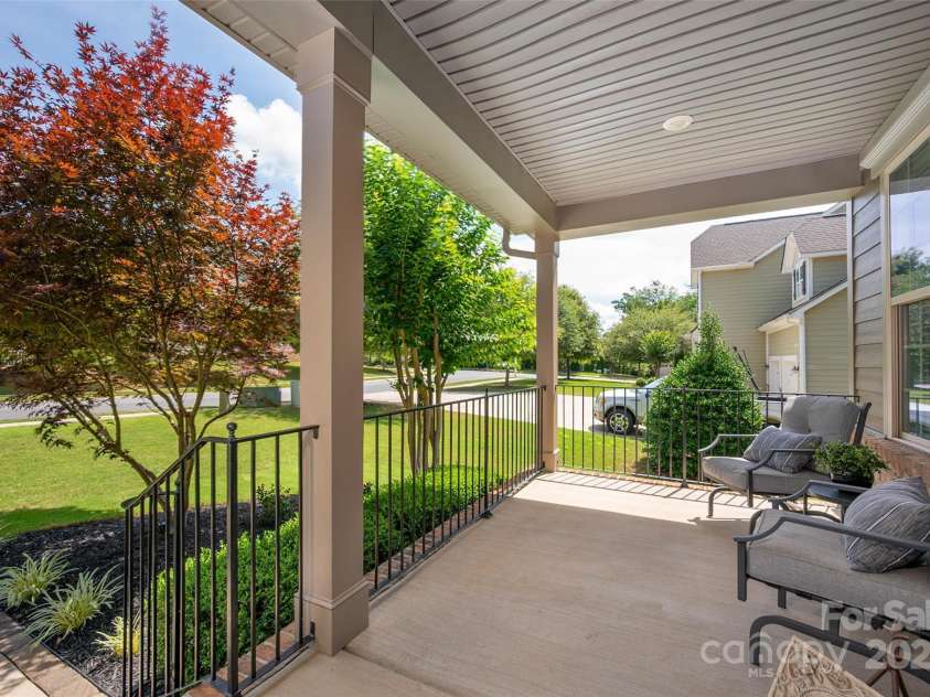 1805 Trading Path Lane, Waxhaw, NC 28173.  MLS# CAR4273259, YatesRealty ID 23032. Oversized covered front porch