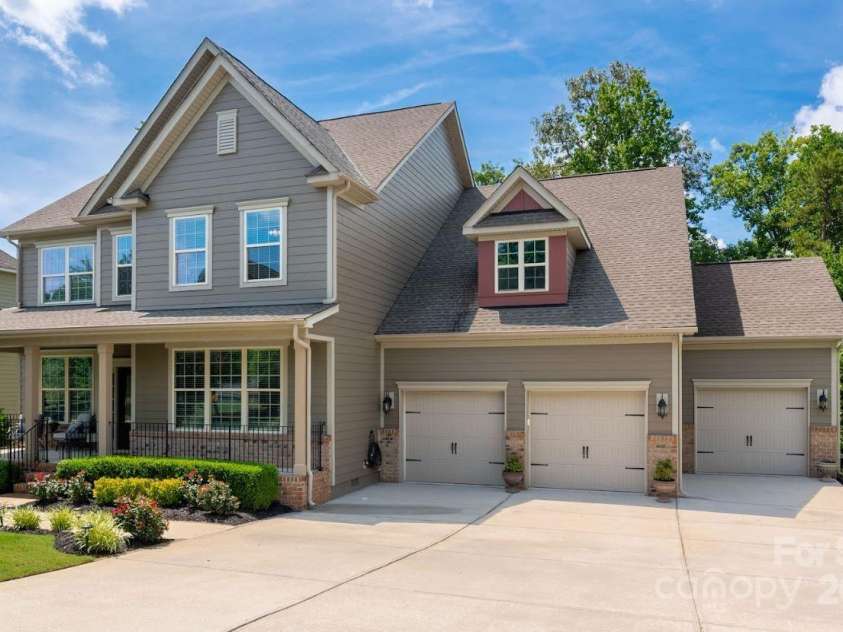 1805 Trading Path Lane, Waxhaw, NC 28173.  MLS# CAR4273259, YatesRealty ID 23032. Welcome to 1805 Trading Path Lane