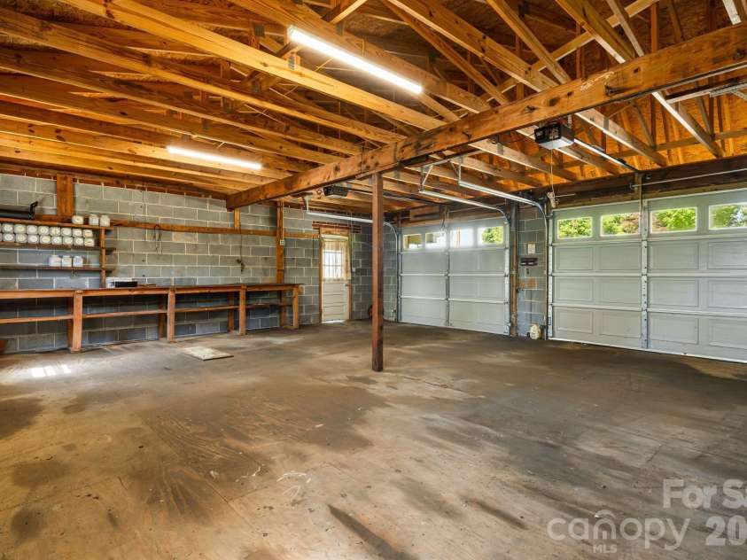 284 Chestnut Street, Mars Hill, NC 28754.  MLS# CAR4378070, YatesRealty ID 23032. 