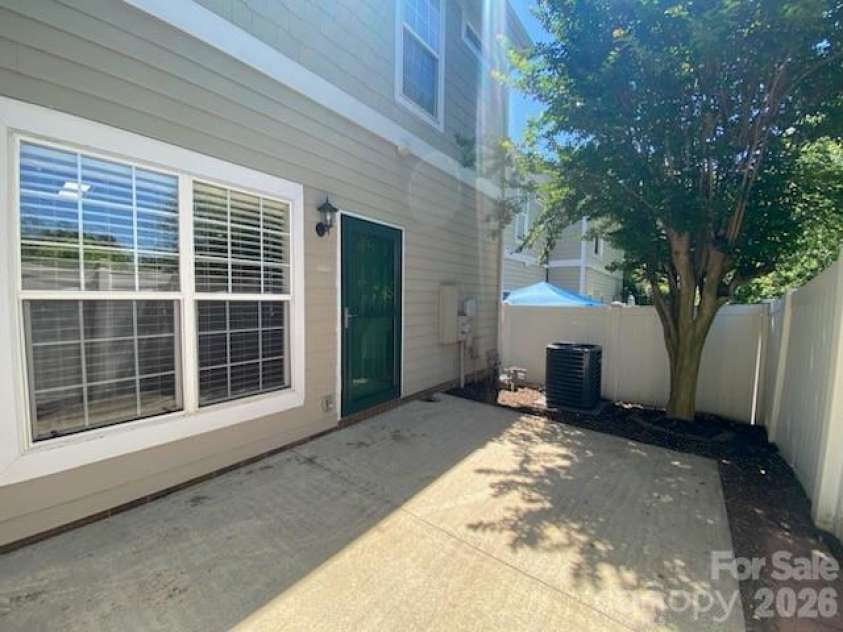 112 Sunridge Drive, Mooresville, NC 28117.  MLS# CAR4382601, YatesRealty ID 23033. 