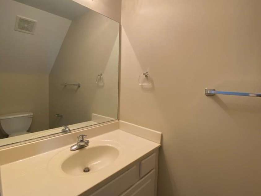 112 Sunridge Drive, Mooresville, NC 28117.  MLS# CAR4382601, YatesRealty ID 23033. 