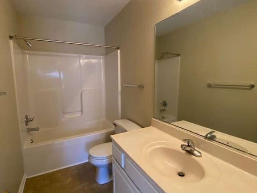 112 Sunridge Drive, Mooresville, NC 28117.  MLS# CAR4382601, YatesRealty ID 23033. 