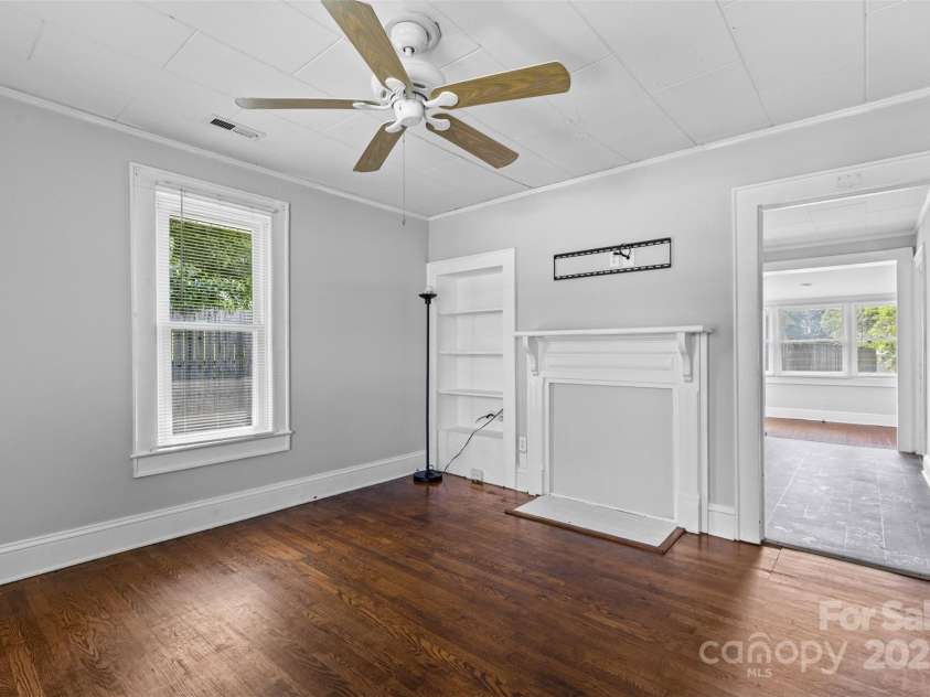 2519 2nd Avenue, Hickory, NC 28602.  MLS# CAR4268337, YatesRealty ID 23035. 