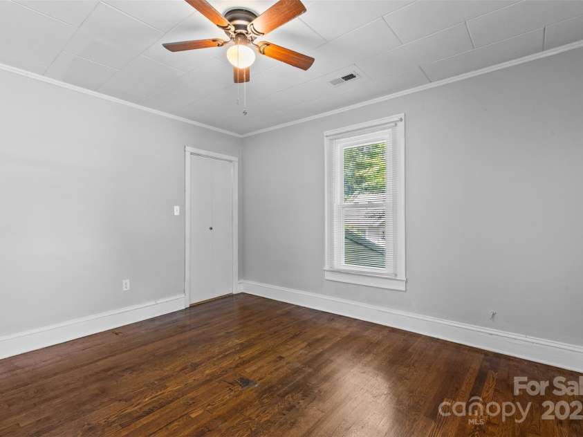 2519 2nd Avenue, Hickory, NC 28602.  MLS# CAR4268337, YatesRealty ID 23035. Bedroom #1