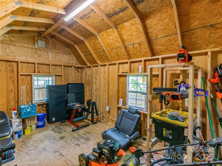 17 Fieldtop Lane, Arden, NC 28704.  MLS# CAR4268169, YatesRealty ID 23037. 