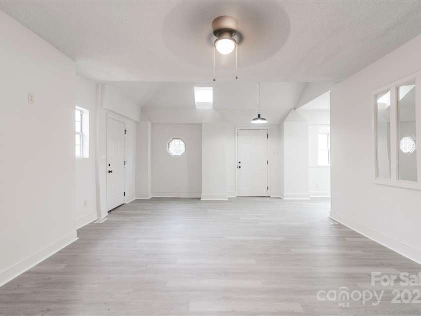 2616 Holton Avenue, Charlotte, NC 28208.  MLS# CAR4245119, YatesRealty ID 23038. 