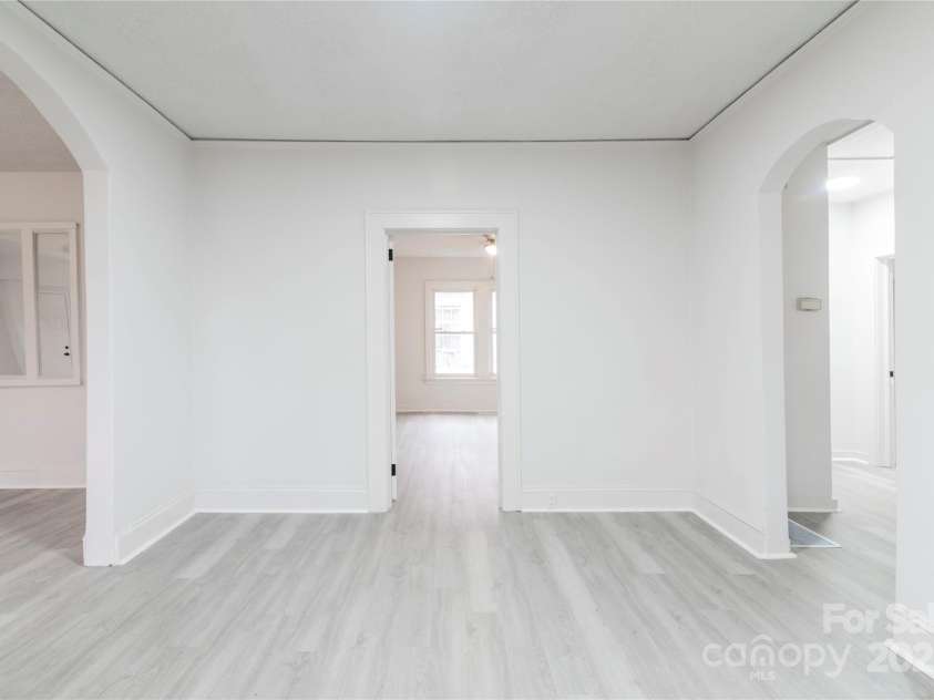 2616 Holton Avenue, Charlotte, NC 28208.  MLS# CAR4245119, YatesRealty ID 23038. 