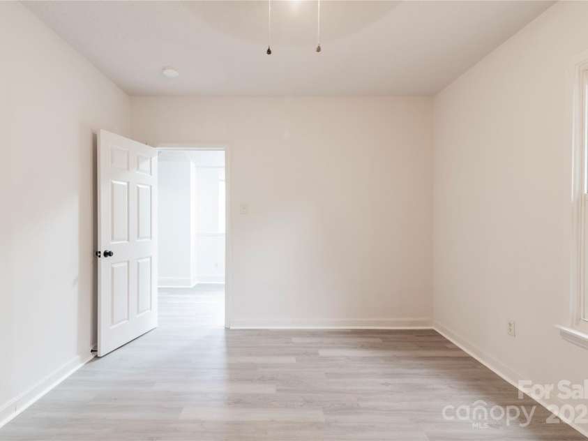 2616 Holton Avenue, Charlotte, NC 28208.  MLS# CAR4245119, YatesRealty ID 23038. 