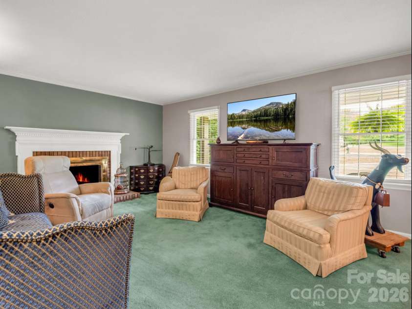 213 Raintree Drive, Hendersonville, NC 28791.  MLS# CAR4379526, YatesRealty ID 2304. 
