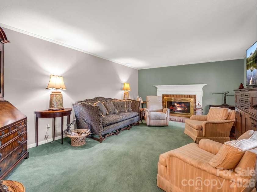 213 Raintree Drive, Hendersonville, NC 28791.  MLS# CAR4379526, YatesRealty ID 2304. 