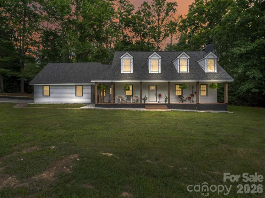 213 Raintree Drive, Hendersonville, NC 28791.  MLS# CAR4379526, YatesRealty ID 2304. Welcome home, wait until you see this gem!