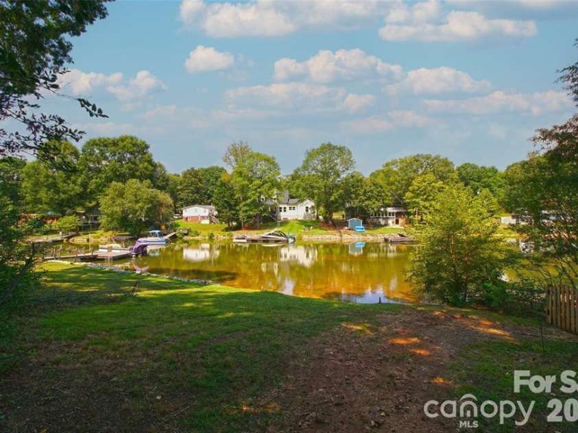 7010 Executive Circle, Denver, NC 28037.  MLS# CAR4383024, YatesRealty ID 23040. Lake access