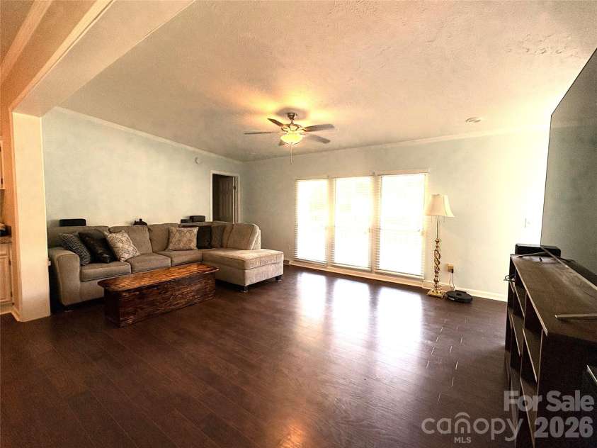 7010 Executive Circle, Denver, NC 28037.  MLS# CAR4383024, YatesRealty ID 23040. Living room