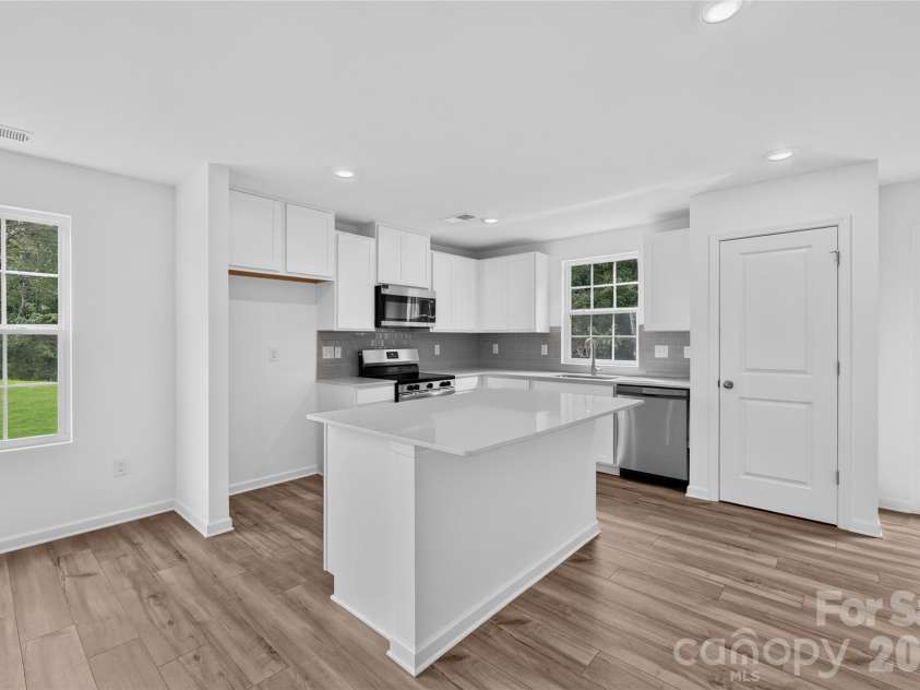 1637 Cottage Creek Drive, Bessemer City, NC 28016.  MLS# CAR4383079, YatesRealty ID 23041. 