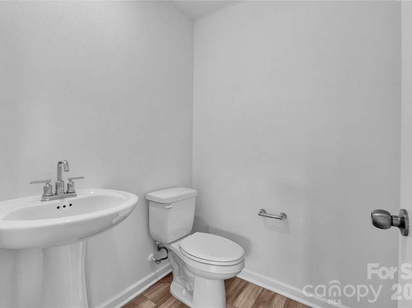 1637 Cottage Creek Drive, Bessemer City, NC 28016.  MLS# CAR4383079, YatesRealty ID 23041. 