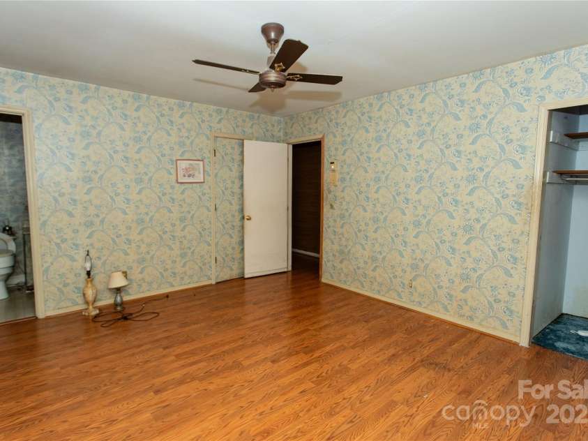 1444 Society Hill Road, Darlington, SC 29540.  MLS# CAR4273818, YatesRealty ID 23043. 