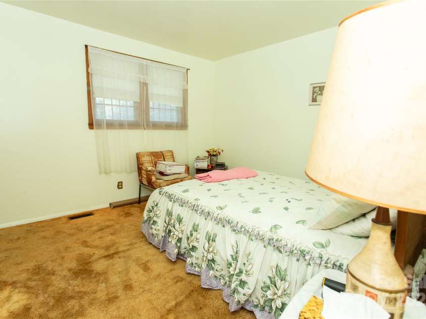 1444 Society Hill Road, Darlington, SC 29540.  MLS# CAR4273818, YatesRealty ID 23043. 
