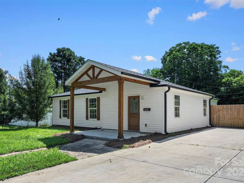 1122 Oconee Avenue, Rock Hill, SC 29732.  MLS# CAR4272244, YatesRealty ID 23044. 