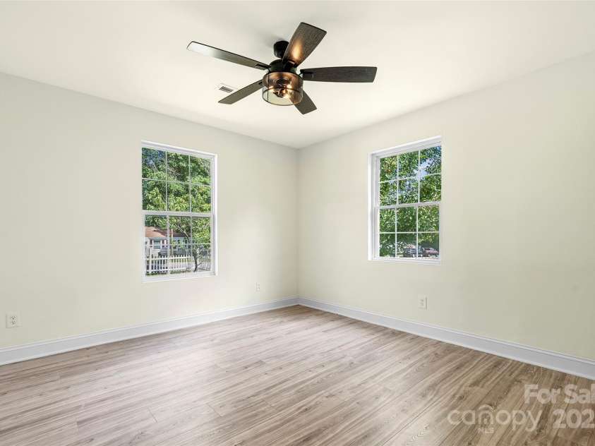 1122 Oconee Avenue, Rock Hill, SC 29732.  MLS# CAR4272244, YatesRealty ID 23044. 