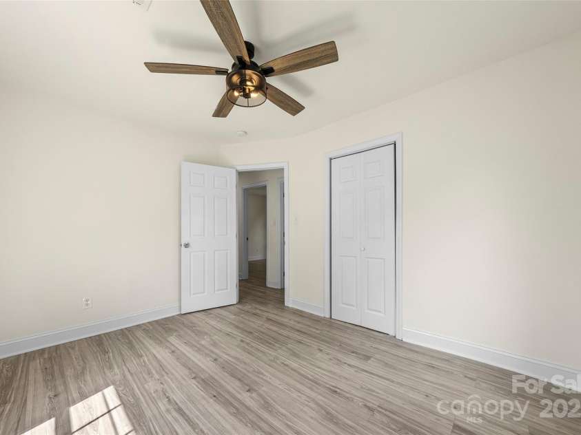 1122 Oconee Avenue, Rock Hill, SC 29732.  MLS# CAR4272244, YatesRealty ID 23044. 