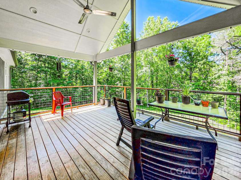 278 Hunters Trace, Rutherfordton, NC 28139.  MLS# CAR4381519, YatesRealty ID 23047. 