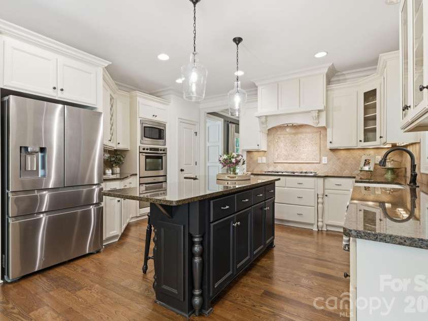 235 Grey Road, Davidson, NC 28036.  MLS# CAR4382846, YatesRealty ID 23048. 