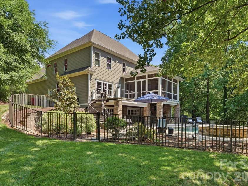 235 Grey Road, Davidson, NC 28036.  MLS# CAR4382846, YatesRealty ID 23048. 