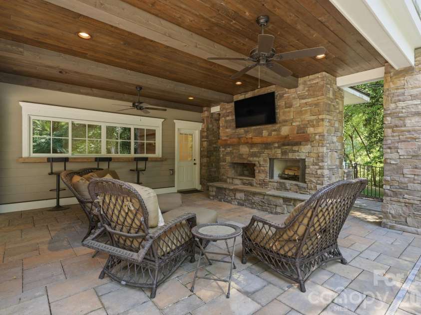 235 Grey Road, Davidson, NC 28036.  MLS# CAR4382846, YatesRealty ID 23048. 