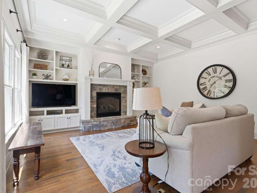 235 Grey Road, Davidson, NC 28036.  MLS# CAR4382846, YatesRealty ID 23048. Great room