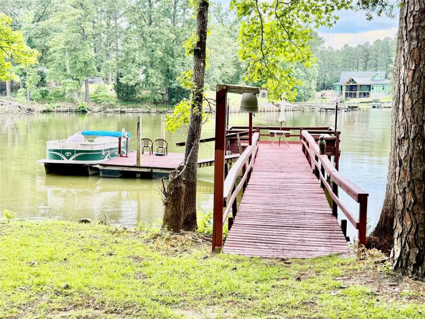 275 Kingfisher Drive, Ridgeway, SC 29180.  MLS# CAR4276233, YatesRealty ID 23048. 