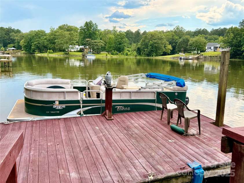 275 Kingfisher Drive, Ridgeway, SC 29180.  MLS# CAR4276233, YatesRealty ID 23048. 