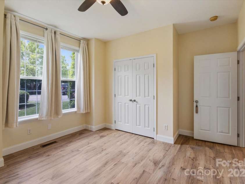 30 Linn Garden Lane, Swannanoa, NC 28778.  MLS# CAR4268908, YatesRealty ID 2305. 