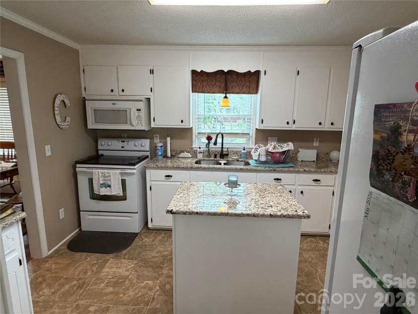 202 Stevens Drive, Kershaw, SC 29067.  MLS# CAR4382525, YatesRealty ID 23050. 
