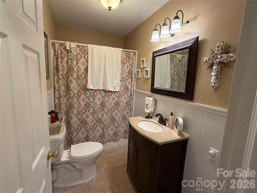 202 Stevens Drive, Kershaw, SC 29067.  MLS# CAR4382525, YatesRealty ID 23050. 