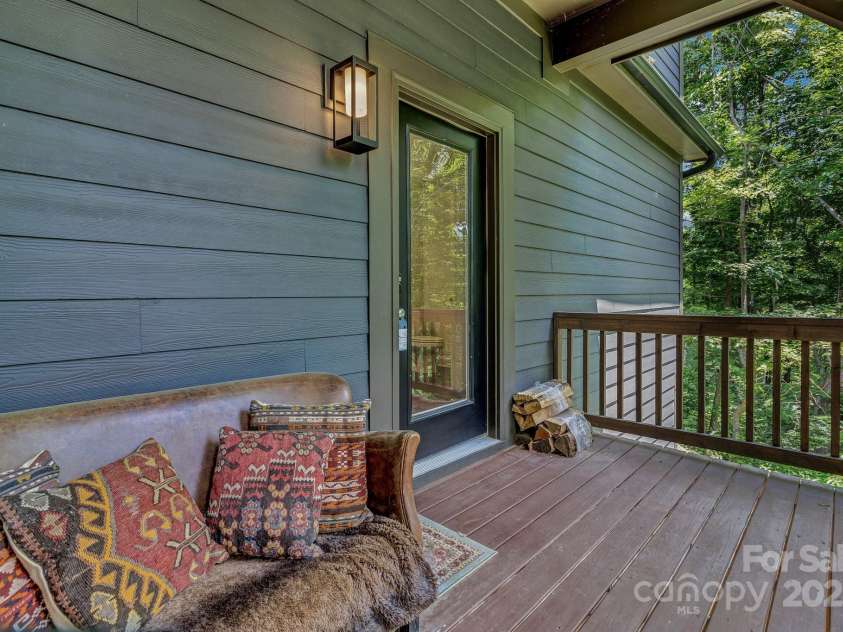 306 Feather Falls Trail, Black Mountain, NC 28711.  MLS# CAR4274840, YatesRealty ID 23050. 